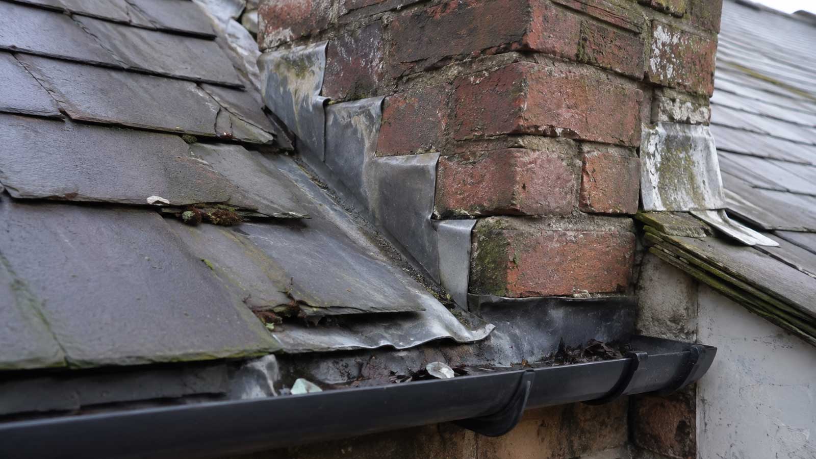 Roofing detail relevant to chimney leak repairs in stockport